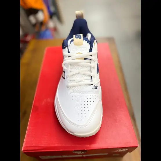 New Balance CK4020N5 Cricket Shoes | Lightweight & Durable – S3SportsPro